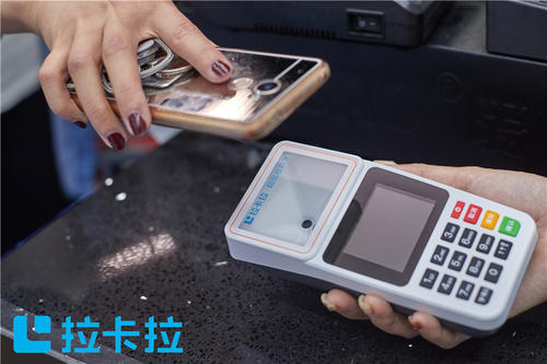 揭秘！掃碼0.38費(fèi)率比pos機(jī)刷卡0.6費(fèi)率低的原因在這里！
