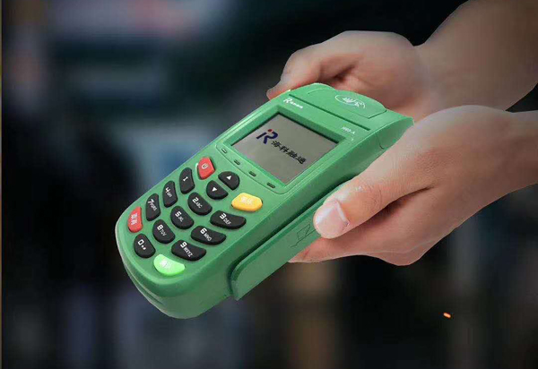 免費POS機辦理是真的嗎？警惕陷阱，避免上當！